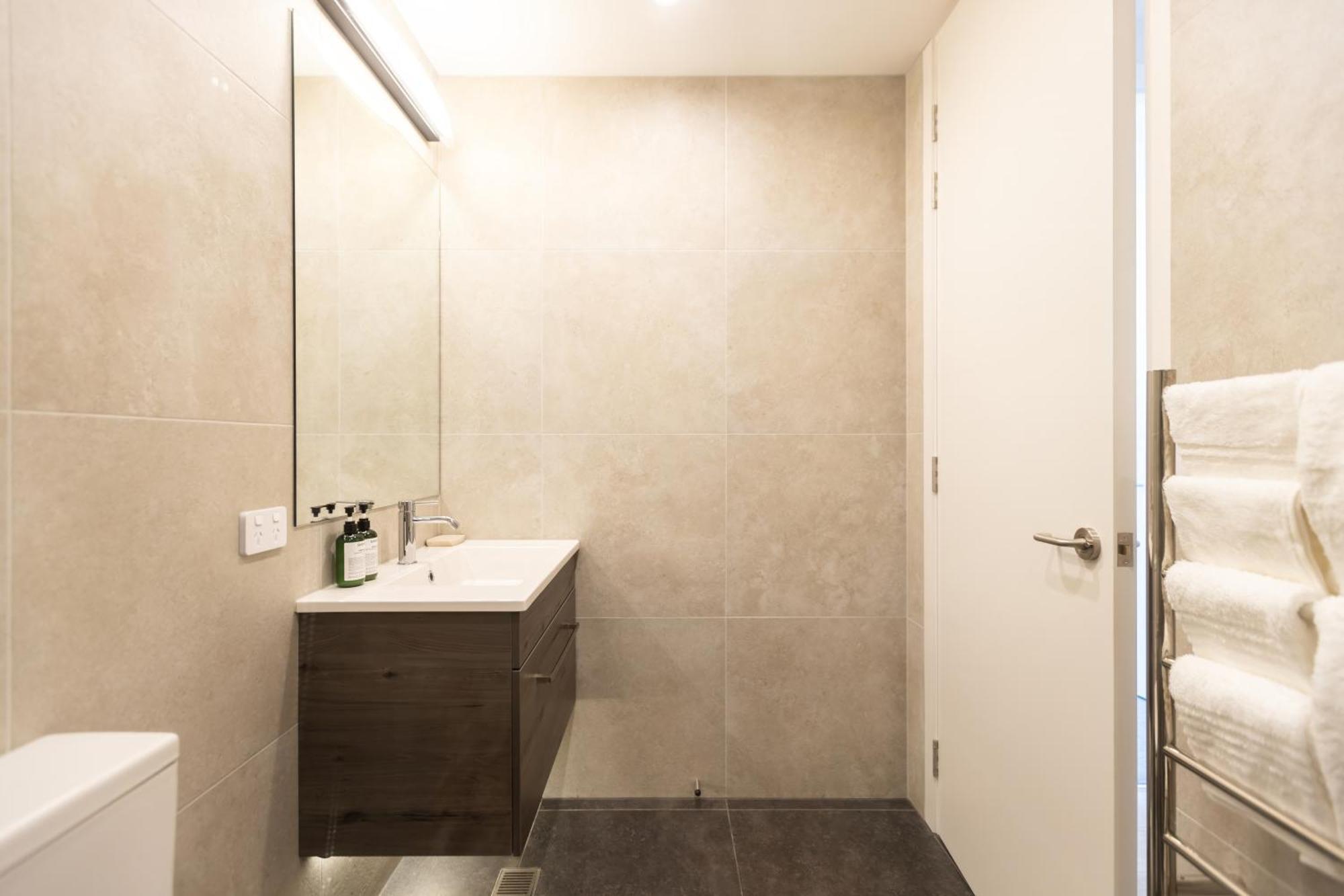 Luxury 2 Bedroom Cbd Apartment With Free Parking كريستتشيرش المظهر الخارجي الصورة